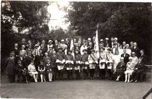 enlarge picture  - postcard fraternity 1927