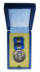 enlarge picture  - medal youth GDR FDJ Beckr