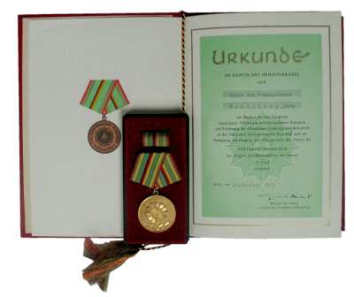 enlarge picture  - medal GDR police merit